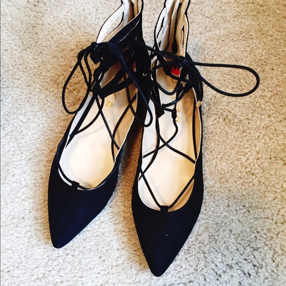 Shoes - 💥New lace up flats